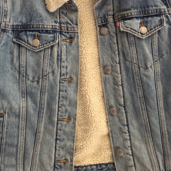 Levi’s Sherpa Jean jacket - Picture 2 of 5